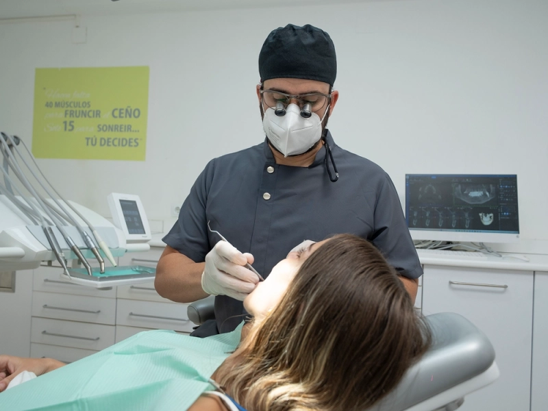 Implantes dentales en Valencia